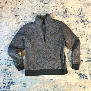 Patagonia Men's Medium Quarter-Zip Sweater -- Grey